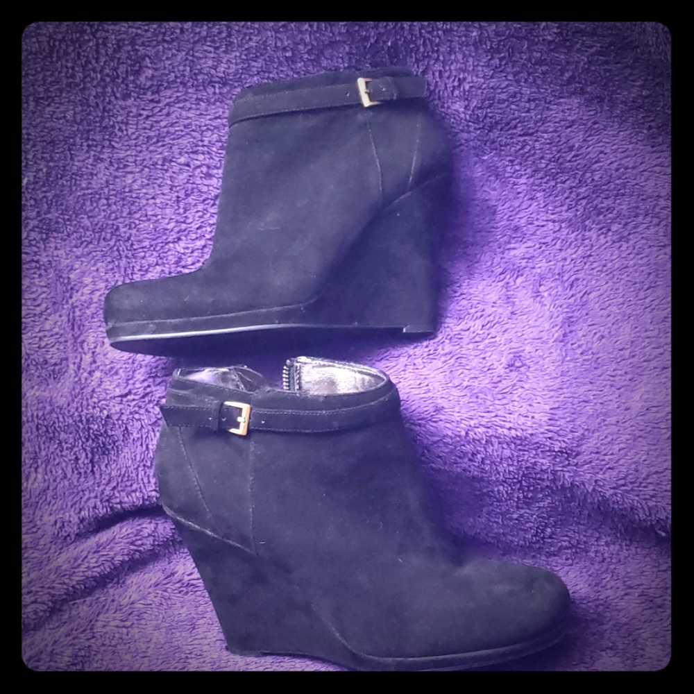 Dknyc Ramona black wedge booties